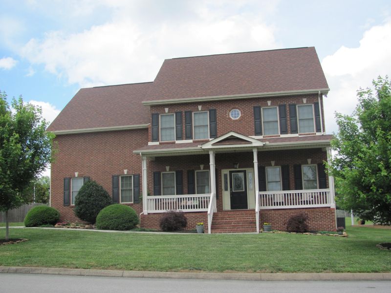 5009 Magic Lantern Dr, Knoxville, TN 37918
