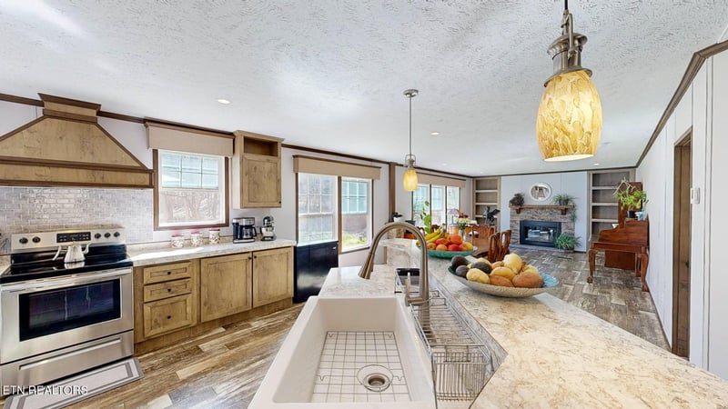 5009 Mathis Branch Rd, Cosby, TN 37722