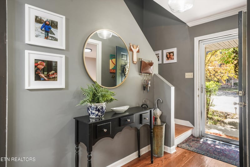 5009 Trace Manor Ln, Knoxville, TN 37912