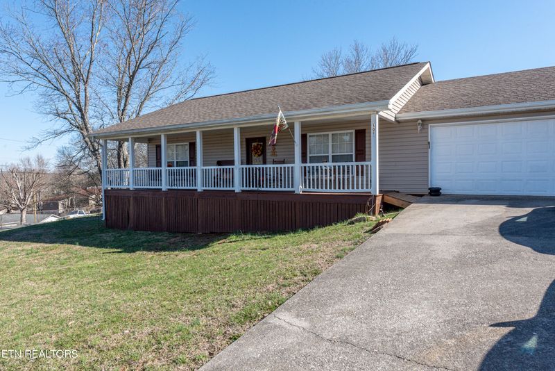 501 Blair St, Loudon, TN 37774