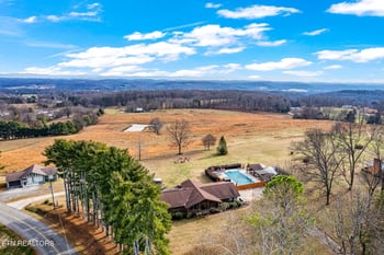 501 County Road 126, Athens, TN 37303