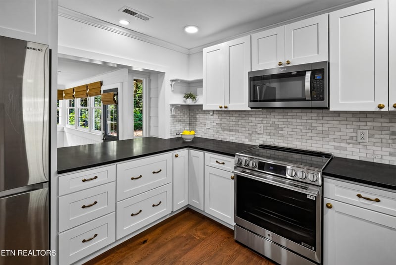 501 Highland Hills Rd, Knoxville, TN 37919