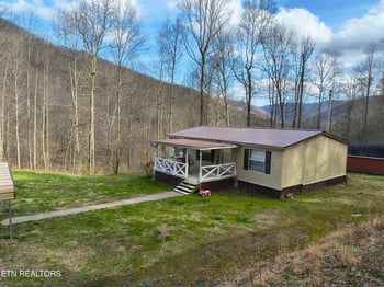 501 Jakes Branch Rd, Pioneer, TN 37847
