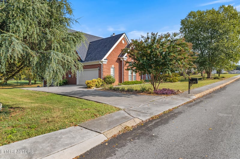 501 Lynnwood Dr, Athens, TN 37303