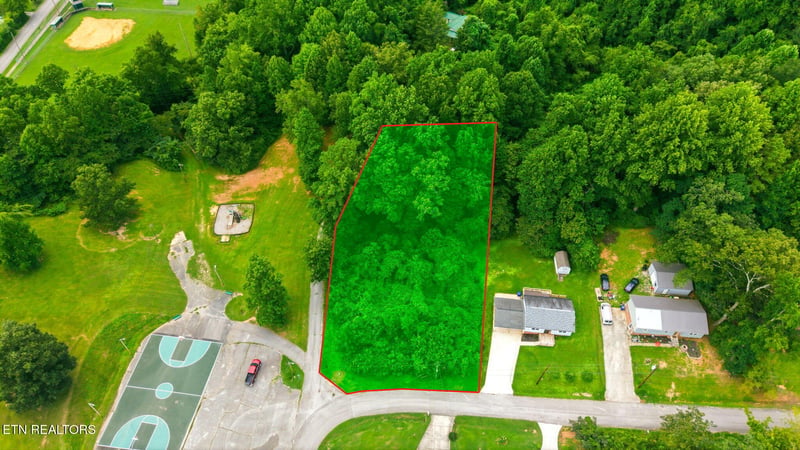 501 Martin Luther King Jr D, Rockwood, TN 37854