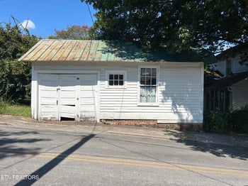 501 N High St, Sweetwater, TN 37874