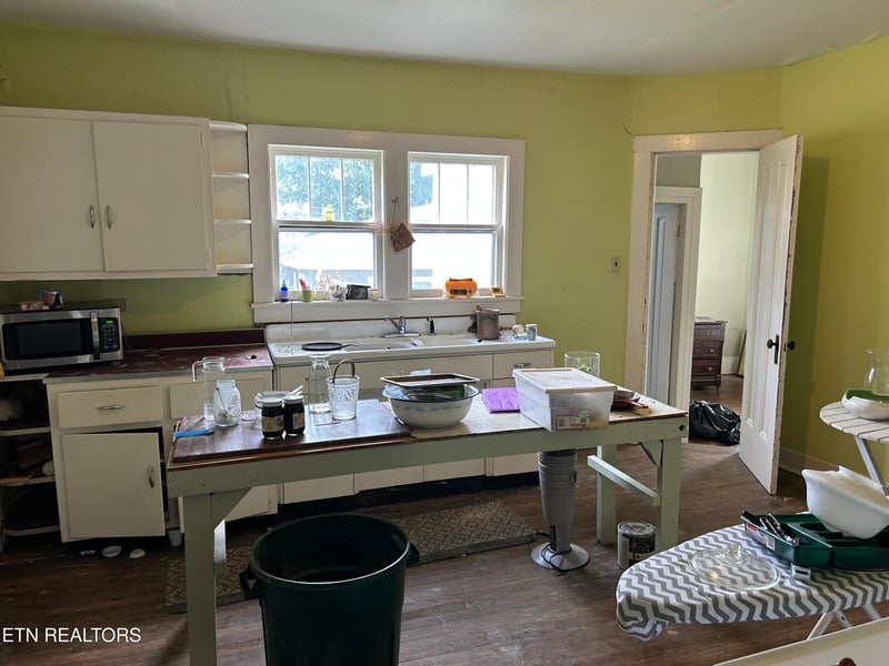 501 N High St, Sweetwater, TN 37874