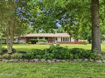 501 Rockingham Dr, Knoxville, TN 37909