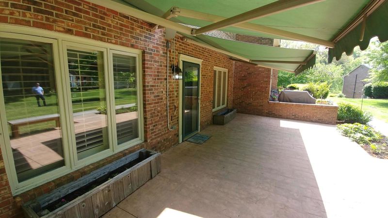 501 Selkirk Dr, Maryville, TN 37803