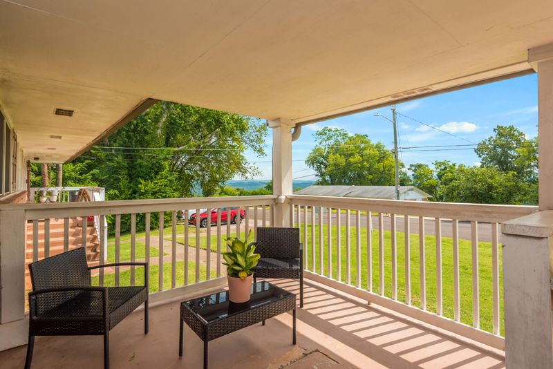 501 View Park Dr #APT 2, Knoxville, TN 37920