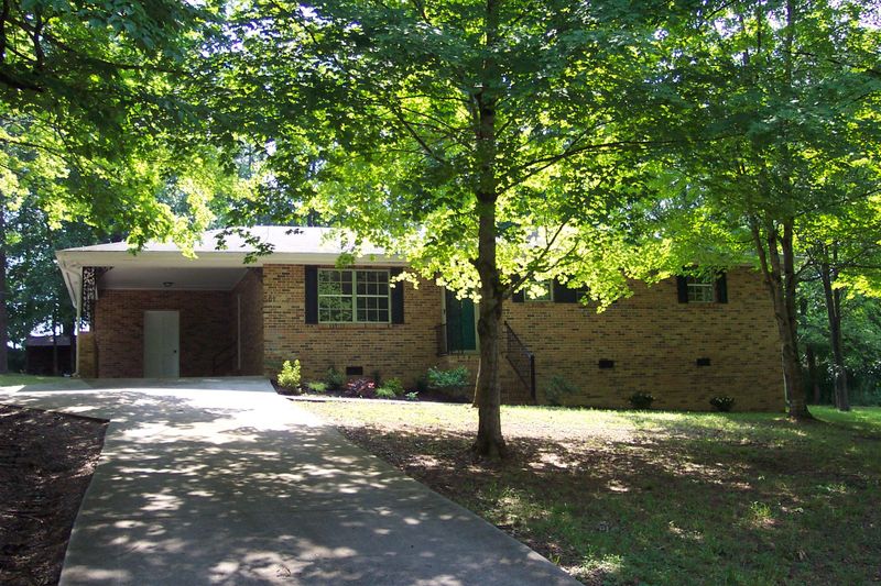 501 Wilkins Ave, Etowah, TN 37331