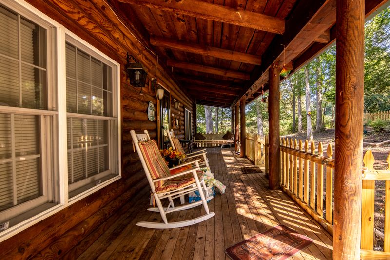 5011 Millsaps Dr, Greenback, TN 37742