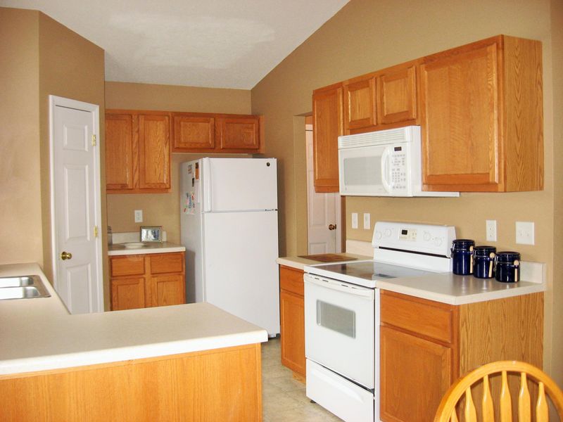 5011 Travis Powell Ln, Powell, TN 37849