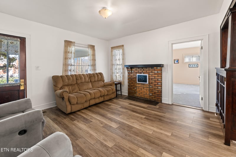 5012 Strawberry Plains Pike, Knoxville, TN 37914