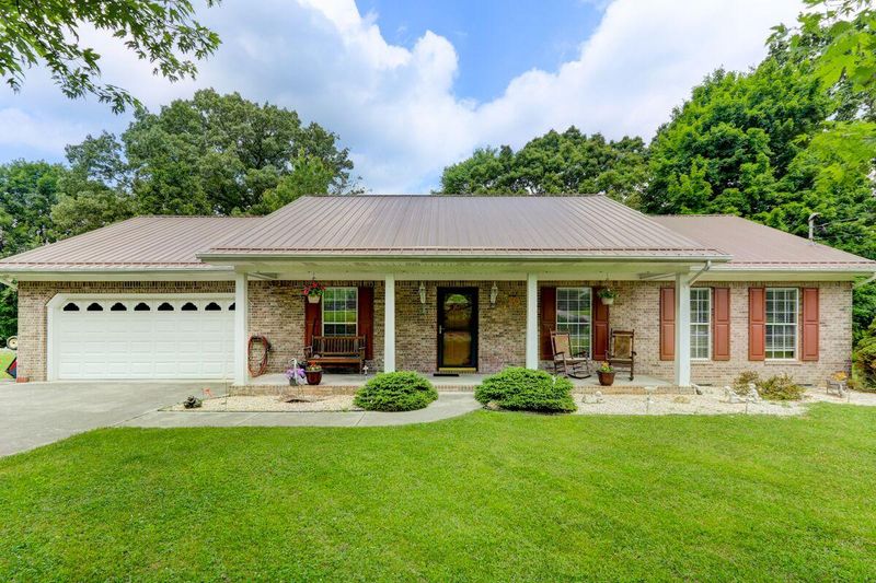 5013 Brownlow Rd, Knoxville, TN 37938
