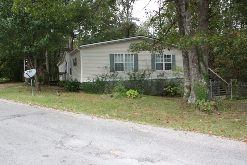 5014 Beaver Rd, Crossville, TN 38572