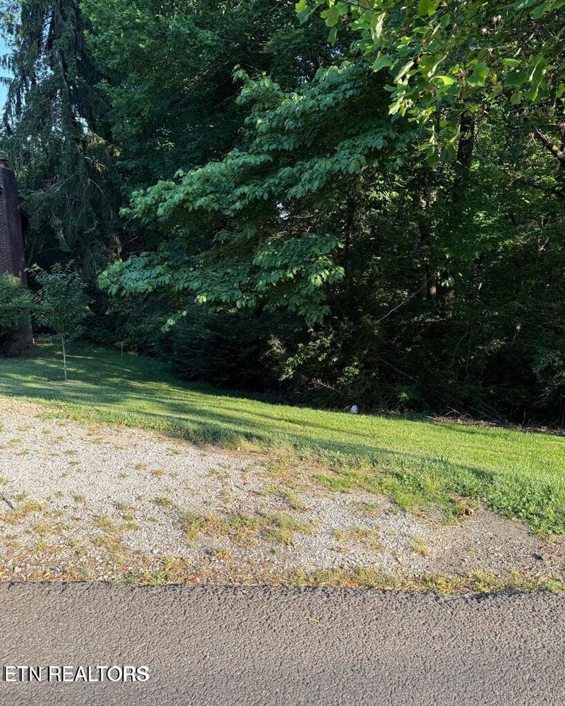 5016 Ridgemont Dr, Knoxville, TN 37918