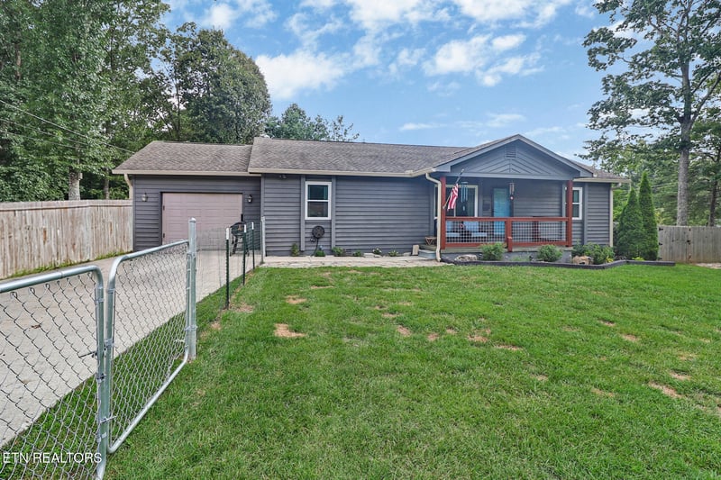 502 Mockingbird Dr, Crossville, TN 38555