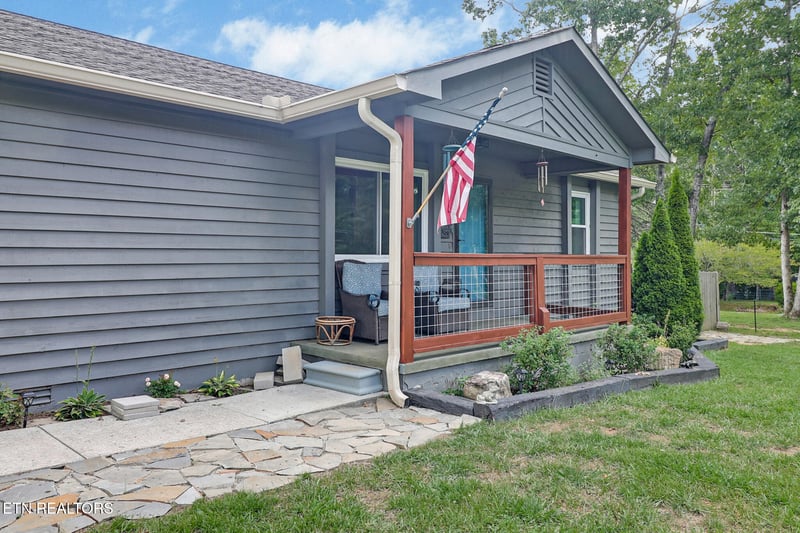 502 Mockingbird Dr, Crossville, TN 38555