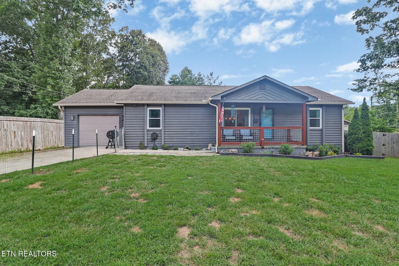 502 Mockingbird Dr, Crossville, TN 38555