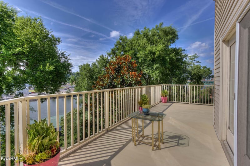 502 Riverfront Way, Knoxville, TN 37915