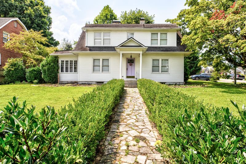 502 S Tennessee Ave, Lafollette, TN 37766