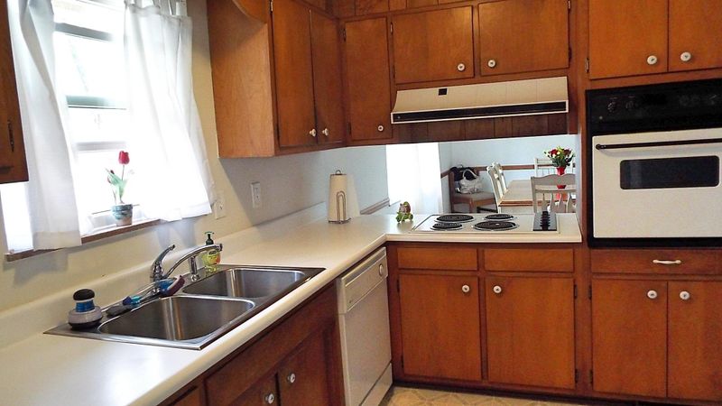 502 Sherwood Dr, Maryville, TN 37801