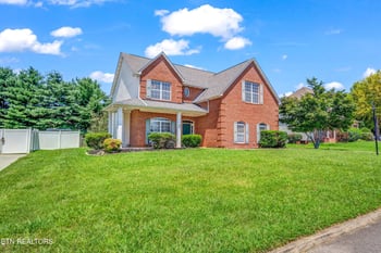 5021 Magic Lantern Dr, Knoxville, TN 37918