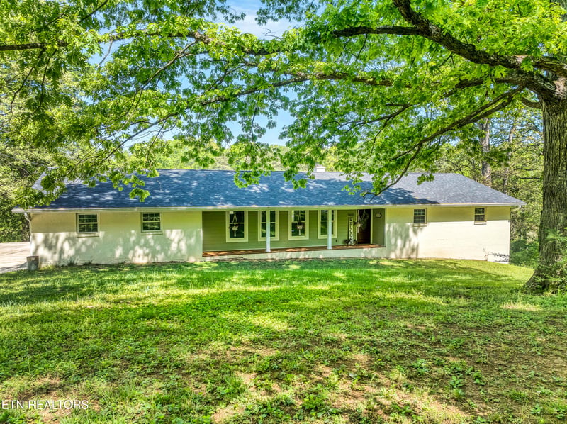 5021 Millsaps Dr, Greenback, TN 37742