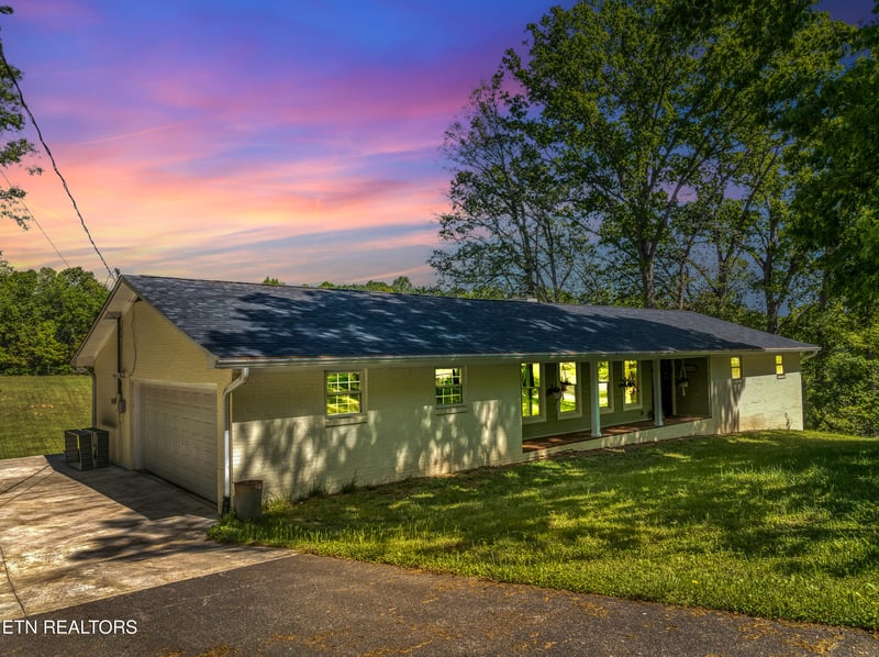 5021 Millsaps Dr, Greenback, TN 37742
