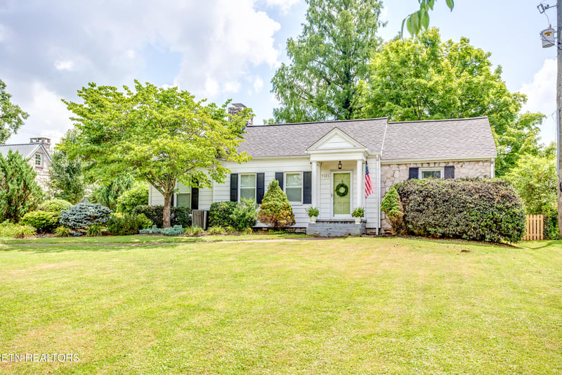5026 Jacksboro Pike, Knoxville, TN 37918