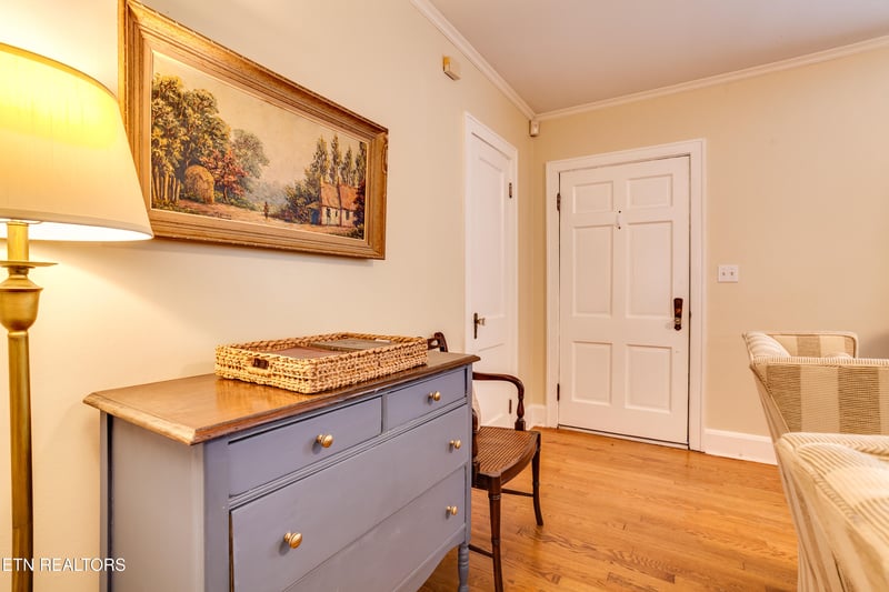 5026 Jacksboro Pike, Knoxville, TN 37918