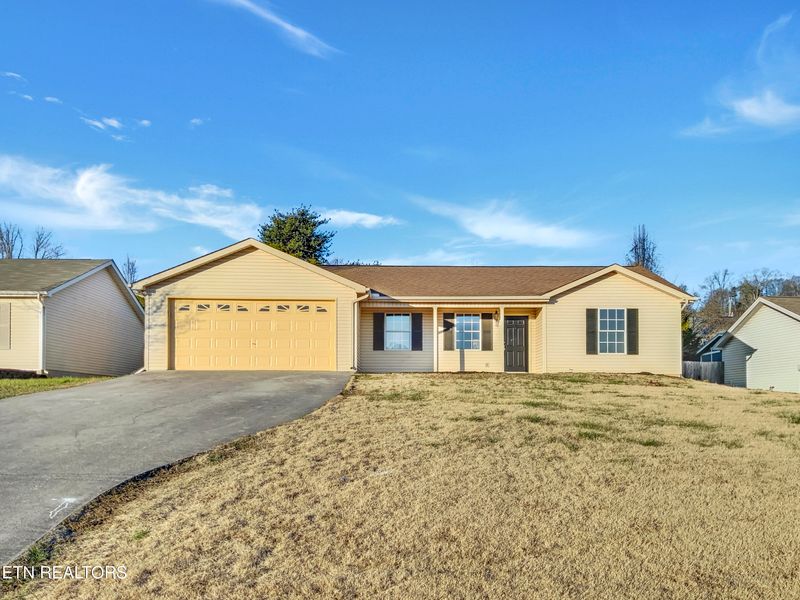 5029 Travis Powell Ln, Powell, TN 37849