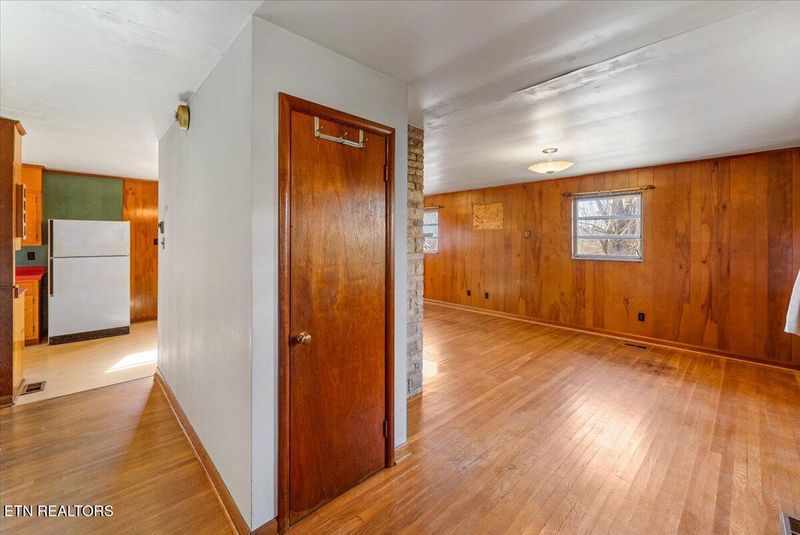 503 Glendale Ave, Clinton, TN 37716
