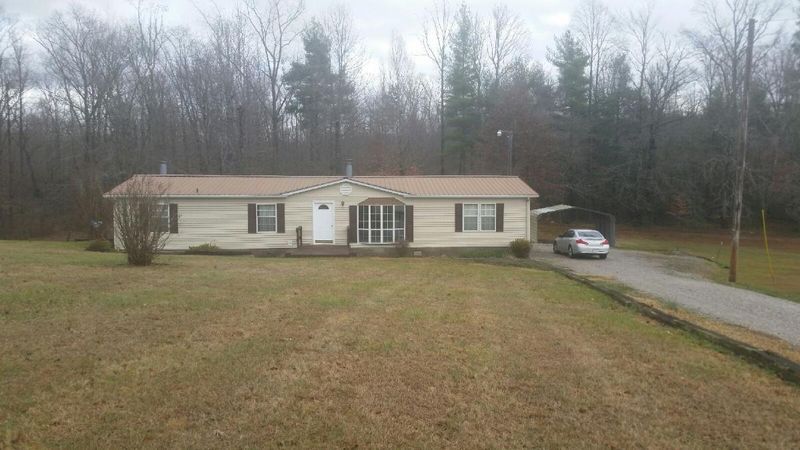 503 Ross Ln, Winfield, TN 37892