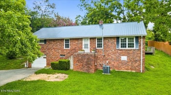 503 S Indiana Ave, Lafollette, TN 37766