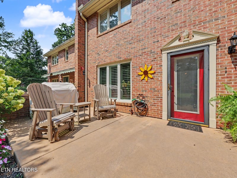 503 Selkirk Dr, Maryville, TN 37803