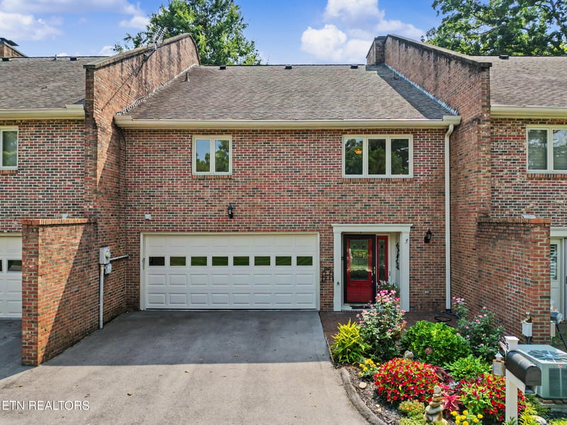 503 Selkirk Dr, Maryville, TN 37803