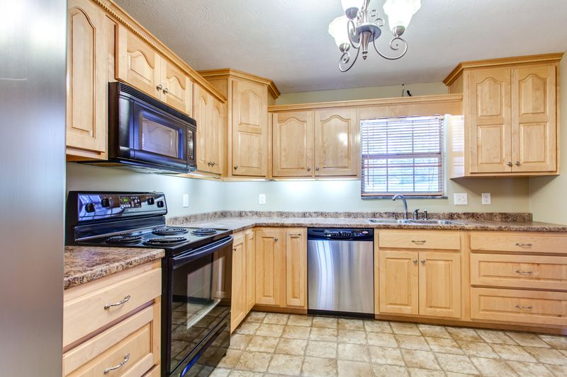 503 Shenandoah Dr, Rockwood, TN 37854