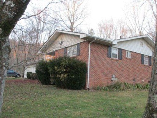 503 Sherwood Dr, Harriman, TN 37748