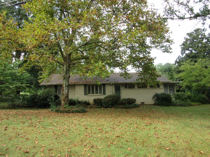 503 Wesley Rd, Knoxville, TN 37909