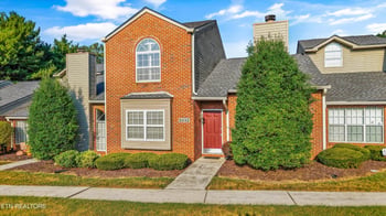5032 Griffins Gate Ln, Knoxville, TN 37912