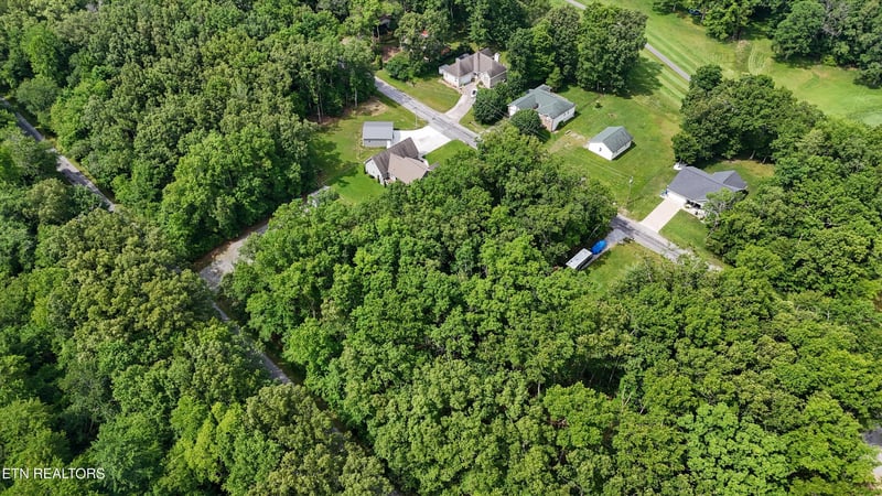 5034 Kolo Dr, Crossville, TN 38572