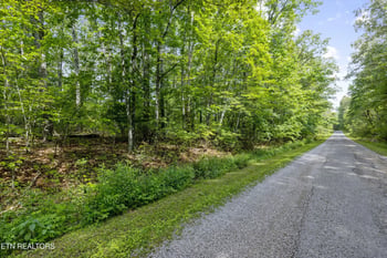 5034 Kolo Dr, Crossville, TN 38572