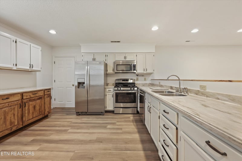 5035 Griffins Gate Ln, Knoxville, TN 37912