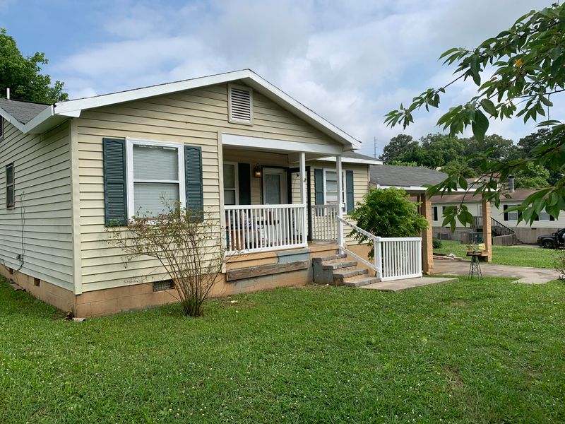 5035 NW Tenwood Dr, Knoxville, TN 37921