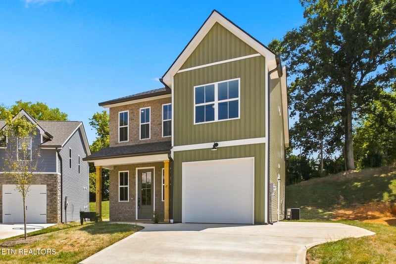 504 8th Ave, Lenoir City, TN 37771