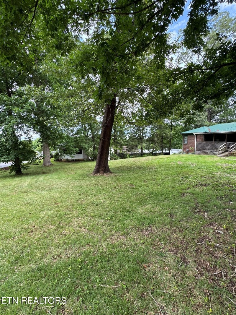 504 Akers St, Maryville, TN 37804