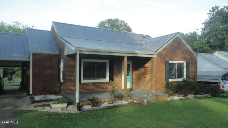 504 Englewood Ave, Englewood, TN 37329