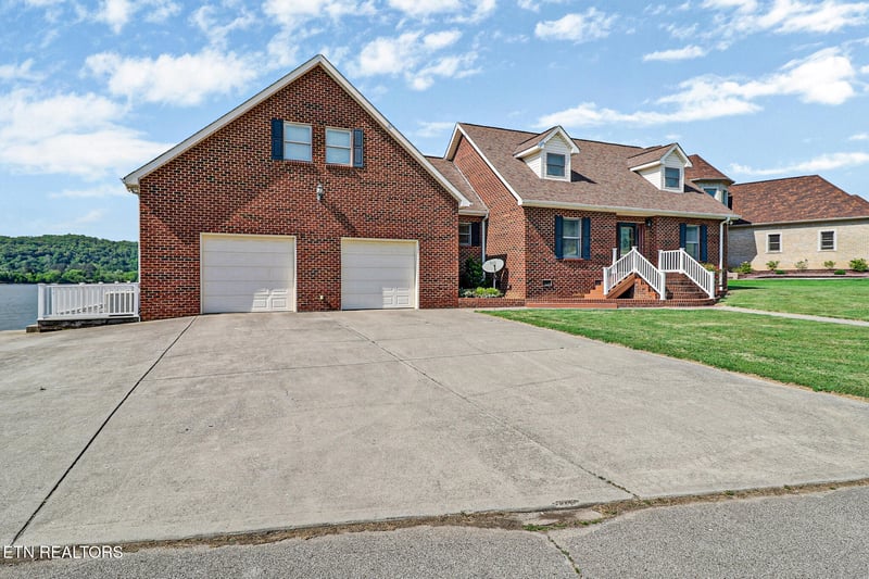 504 Gunters Way, Harriman, TN 37748
